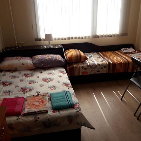 Guest House Mania София Экстерьер фото